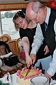 31-Die Torte wird angeschnitten